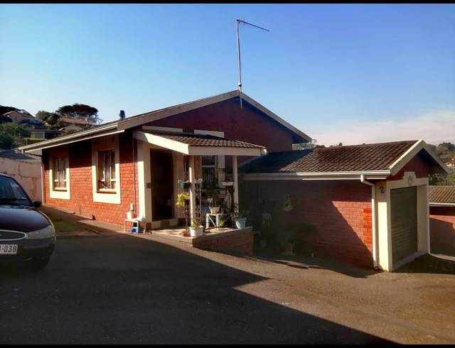 2 BEDROOM SIMPLEX FOR SALE IN ESCOMBE